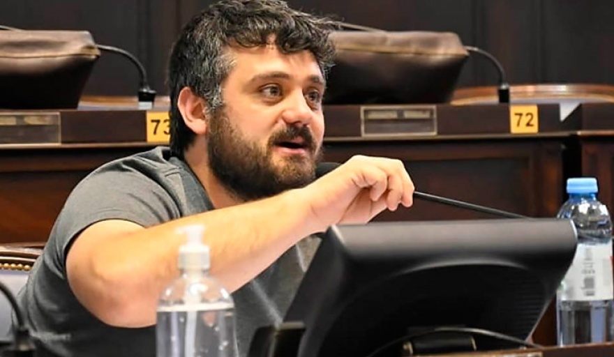 Tignanelli: “Hay que pelear contra cada avance contra la felicidad del&nbsp;pueblo”