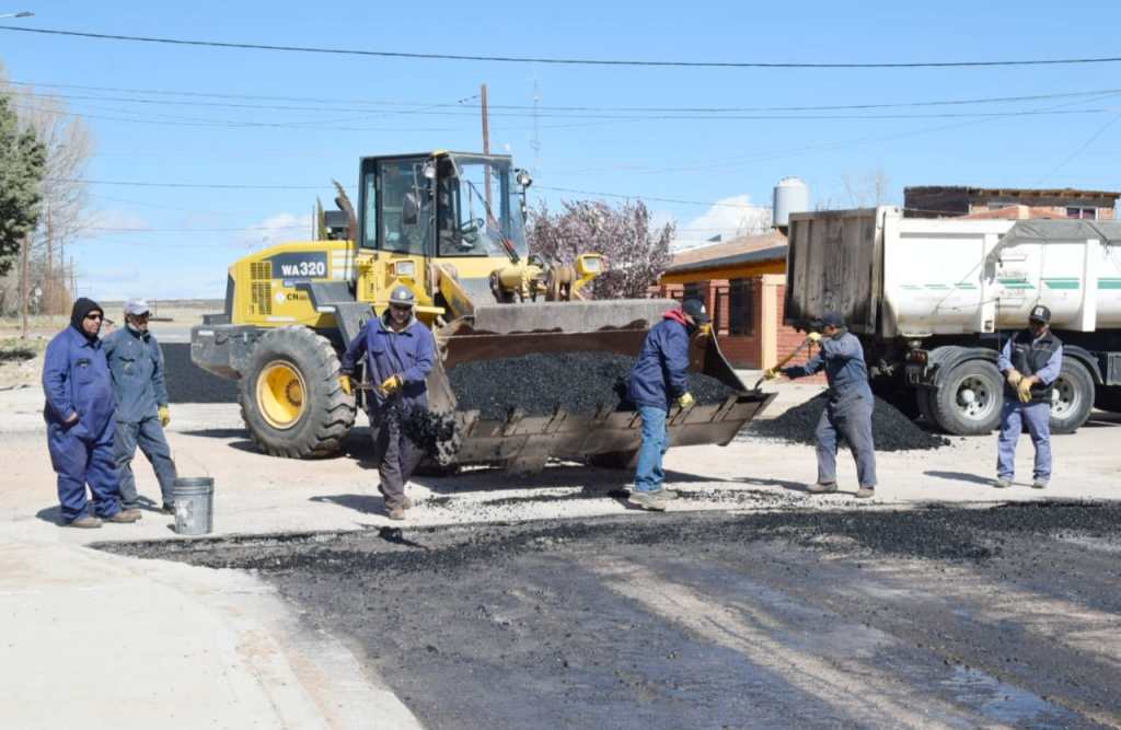 Rolo Figueroa anunció nuevas obras de pavimentación y cloacas para&nbsp;Centenario