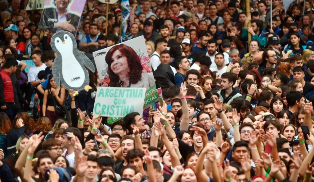 Quintela respaldó a Cristina Kirchner y denunció persecución&nbsp;judicial