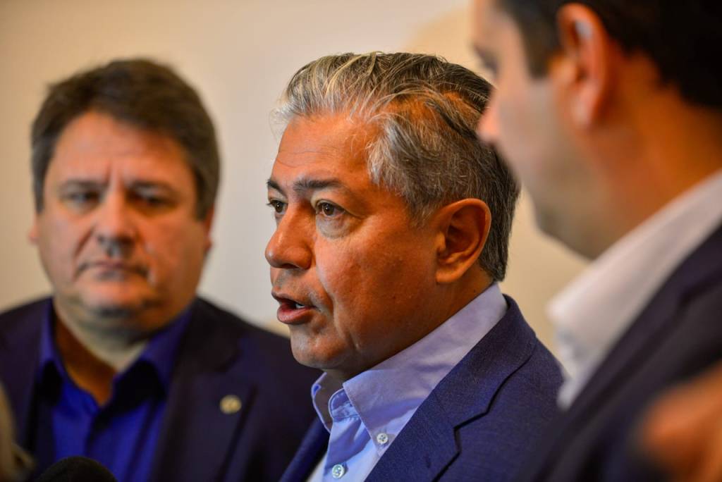 Sin ayuda de Nación, Figueroa fortalece el sistema público de salud en Valentina&nbsp;Sur