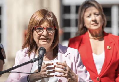 Patricia Bullrich oficializó su renuncia con una carta y respaldó a Monteoliva como&nbsp;sucesora
